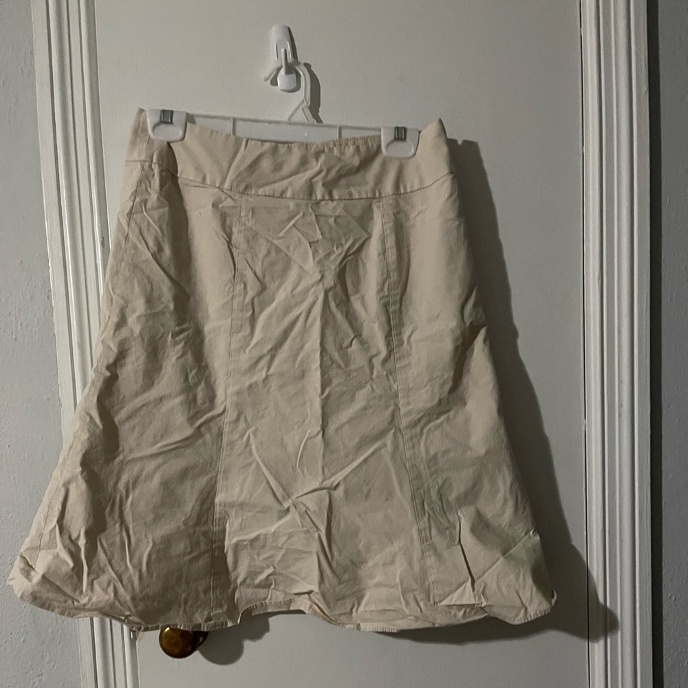 GAP Size 4 Ladies khaki skirt
